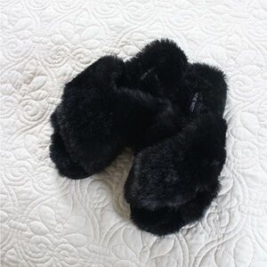 Nine West Black Furry Slippers